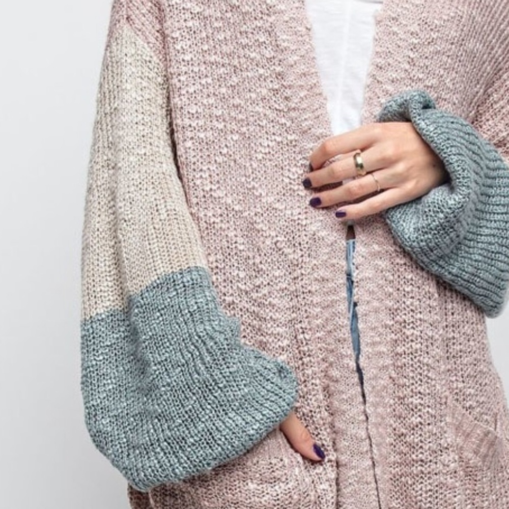 ❄️LAST2️⃣//MAUVE COLOR BLOCK CARDIGAN - Picture 4 of 6